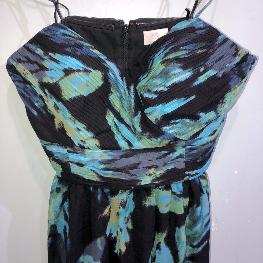 Spaghetti strap bill in bra chiffon Maxi dress